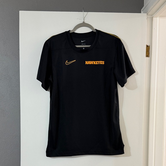 Nike Other - Nike Black & Gold Hawkeyes Short Sleeve Shirt